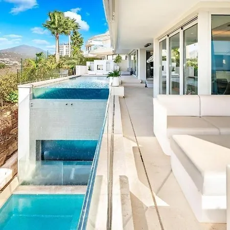 Elegant Exclusive In Nueva Andalucia - What'app - 0034-611-233-784 - For Reservations! Villa